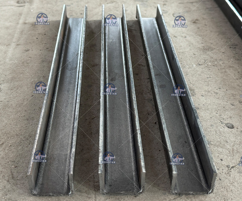 “Russia Popular 32×25mm UPurlin Roll Forming Machine Cold Roll Forming U Profile Purlin Production Line High Precision 32*25mm U Purlin Roll Forming Machine Steel Structure U Profile Making Machine S”