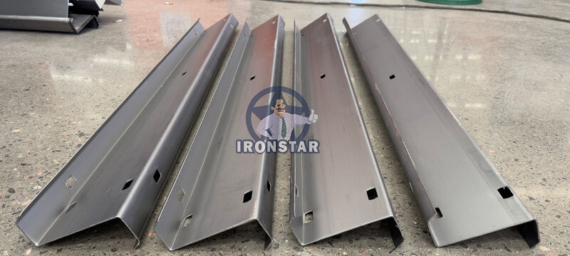 “Full Automatic Hydraulic Quick Change CZ Purlin Roll Forming Machine for Construction Full Auto Quick Change CZ Purlin Making Machine for Building Materials”